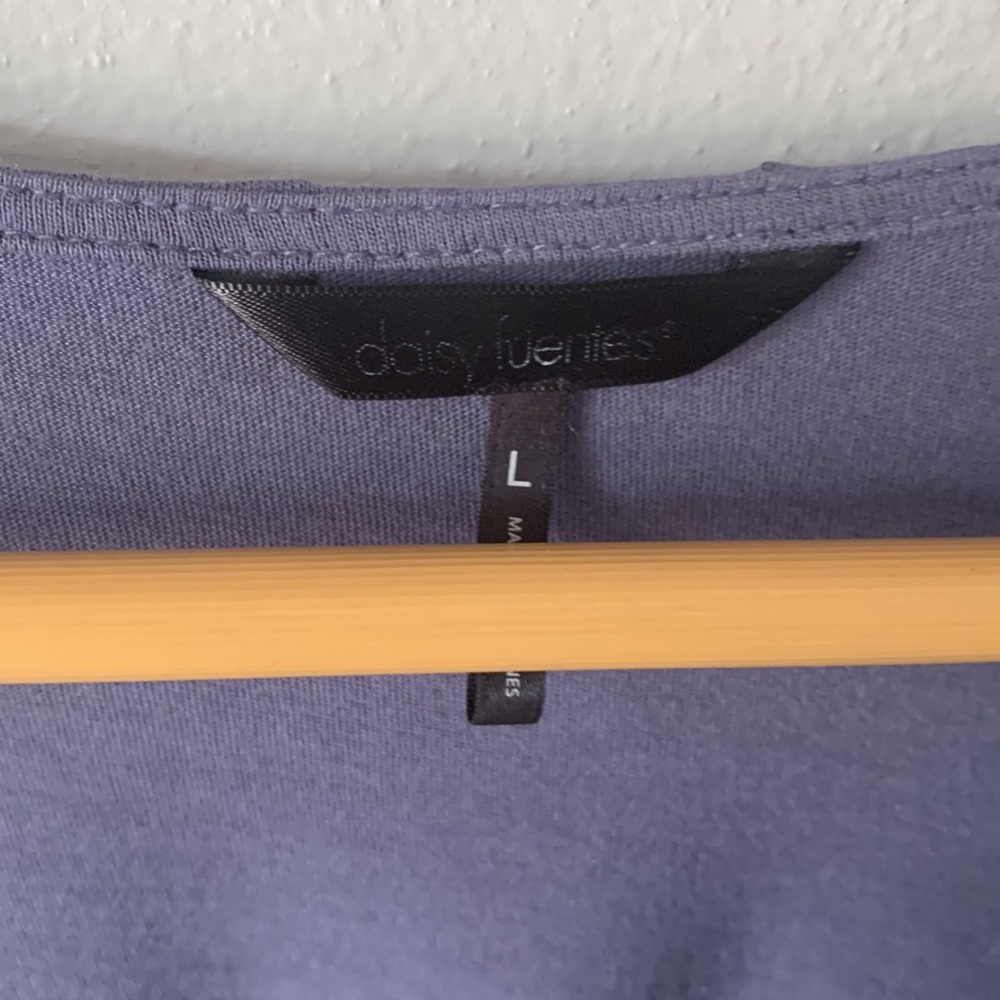 Lightweight comfy T - Picture 2 of 3